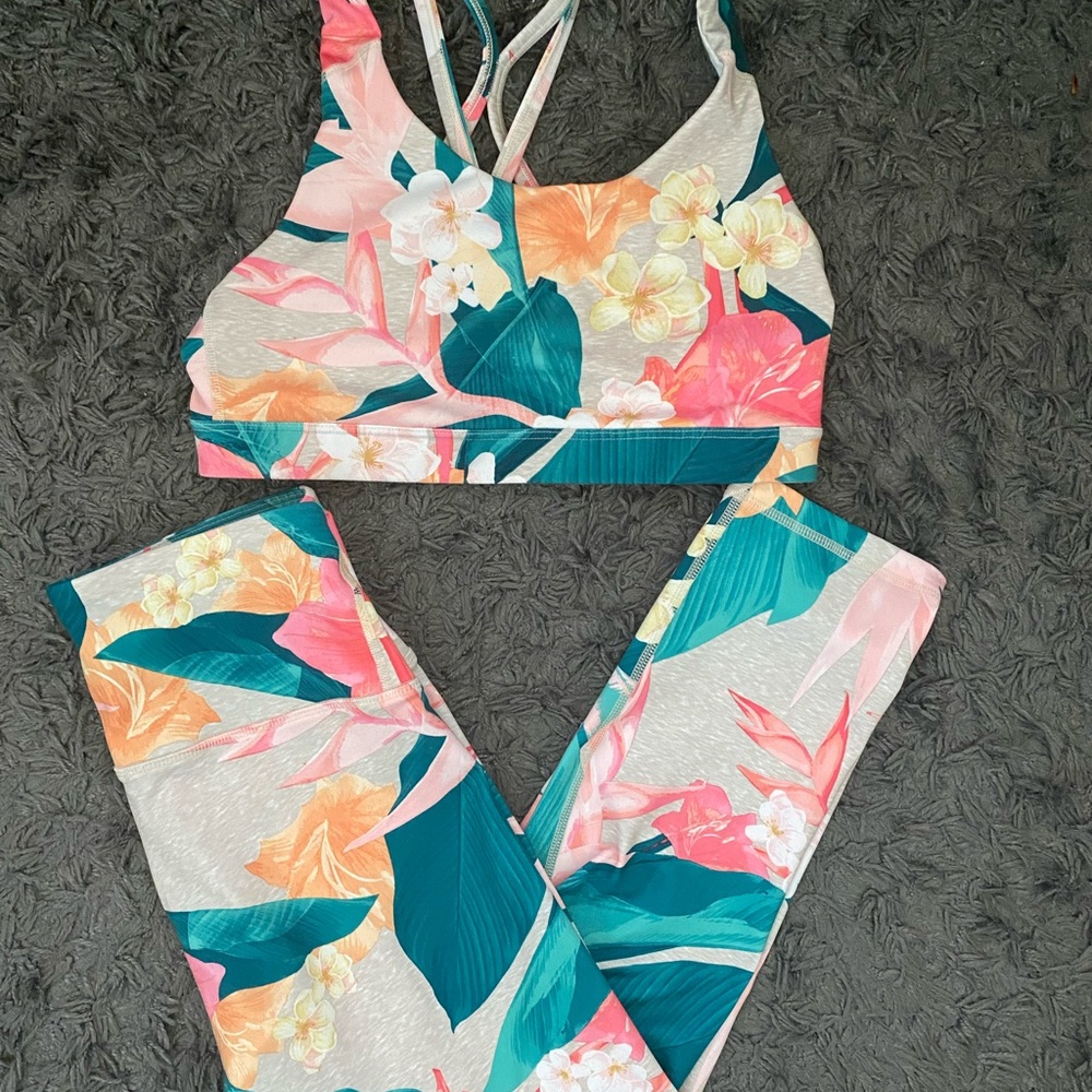 Old navy active tropical set